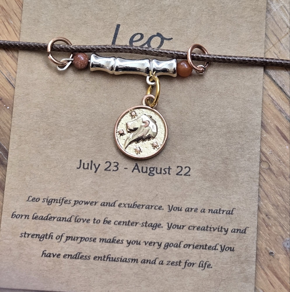 Leo Zodiac Vibe Bar Necklace – Carnelian & Goldstone with Leo Charm